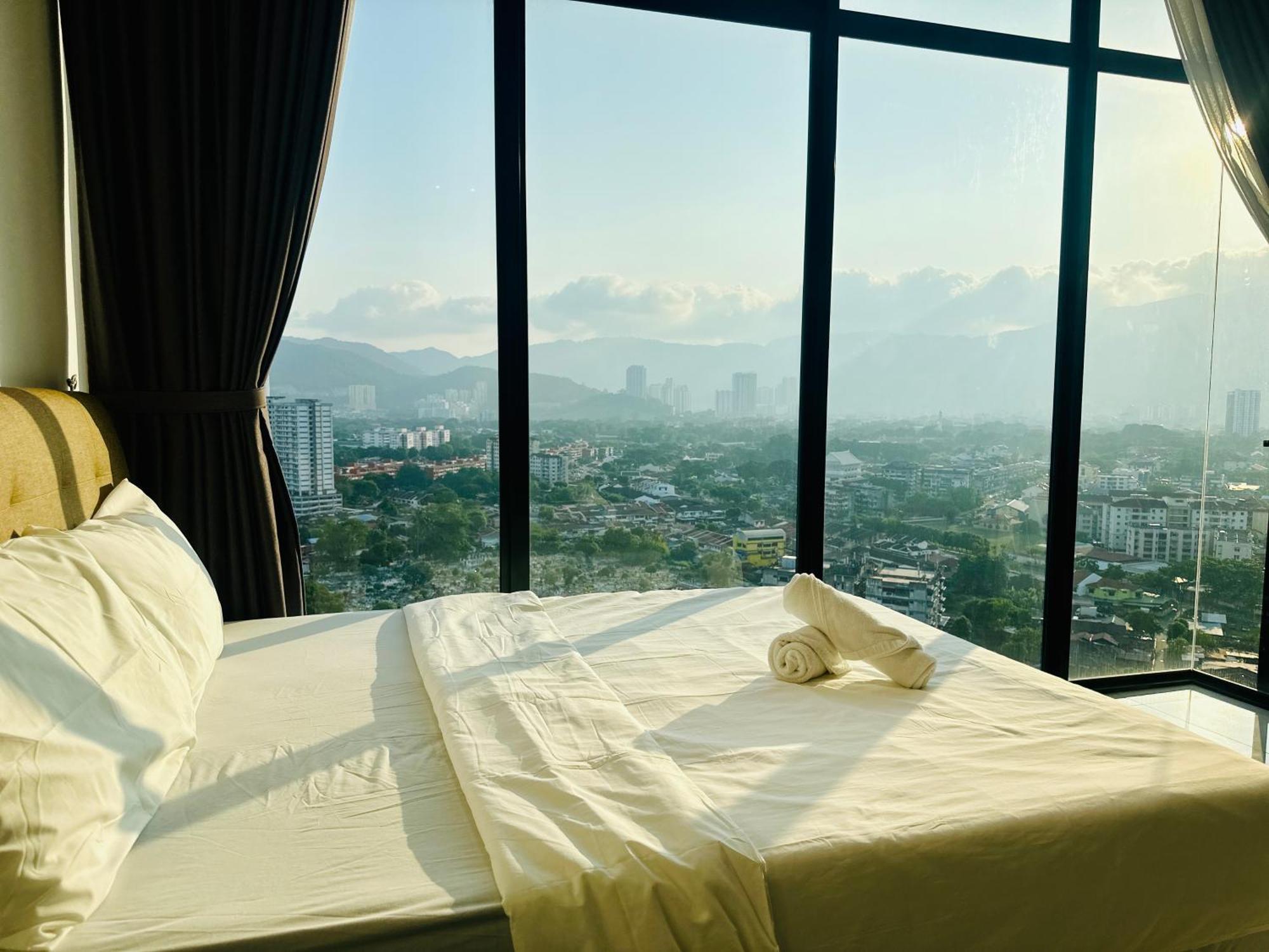 2br Luxury Rooftop Swimming Pook Homestay@georgetown@10pax - 无敌美景两房民宿 Apartment *