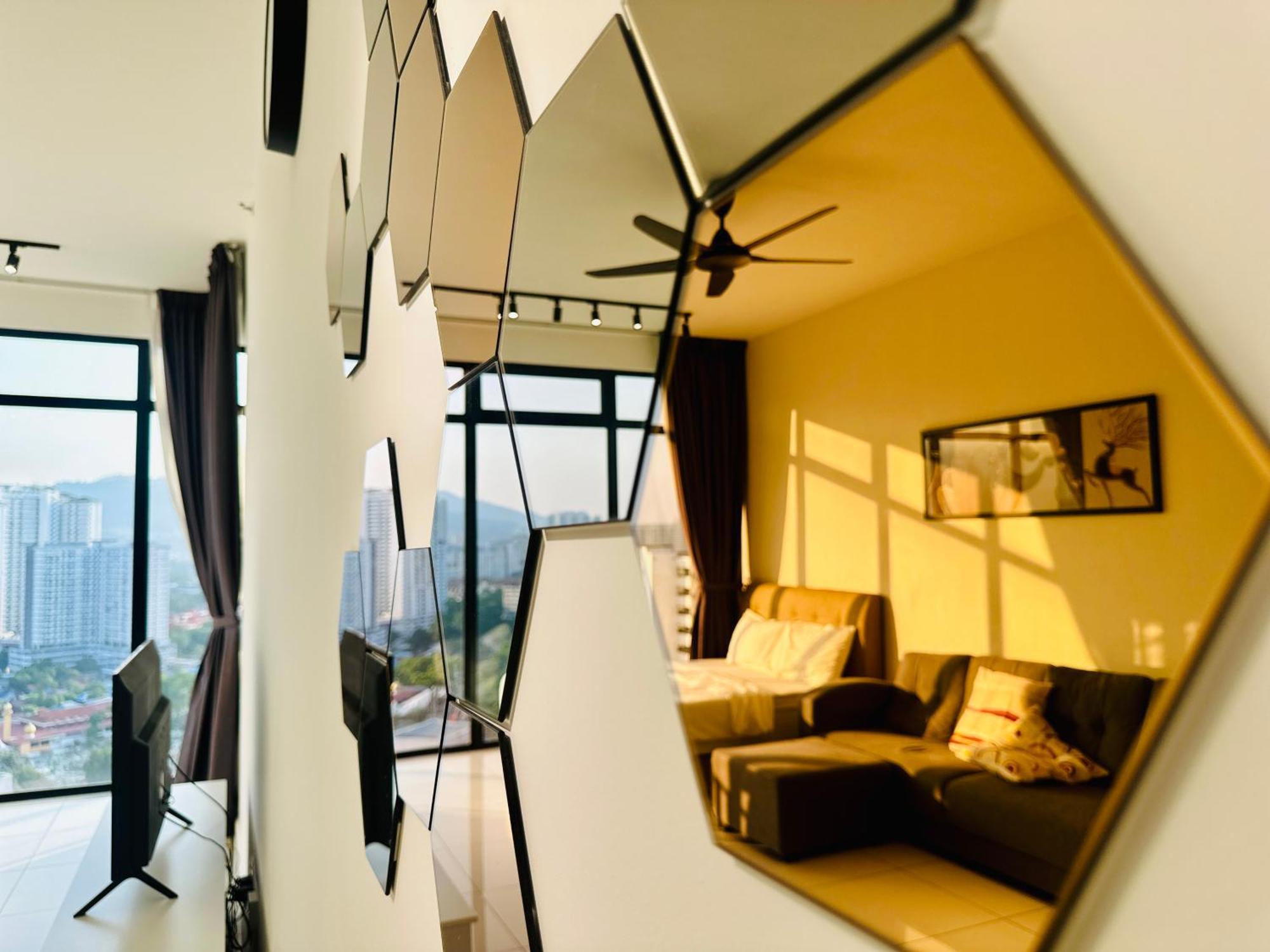 2br Luxury Rooftop Swimming Pook Homestay@georgetown@10pax - 无敌美景两房民宿 Apartment George Town