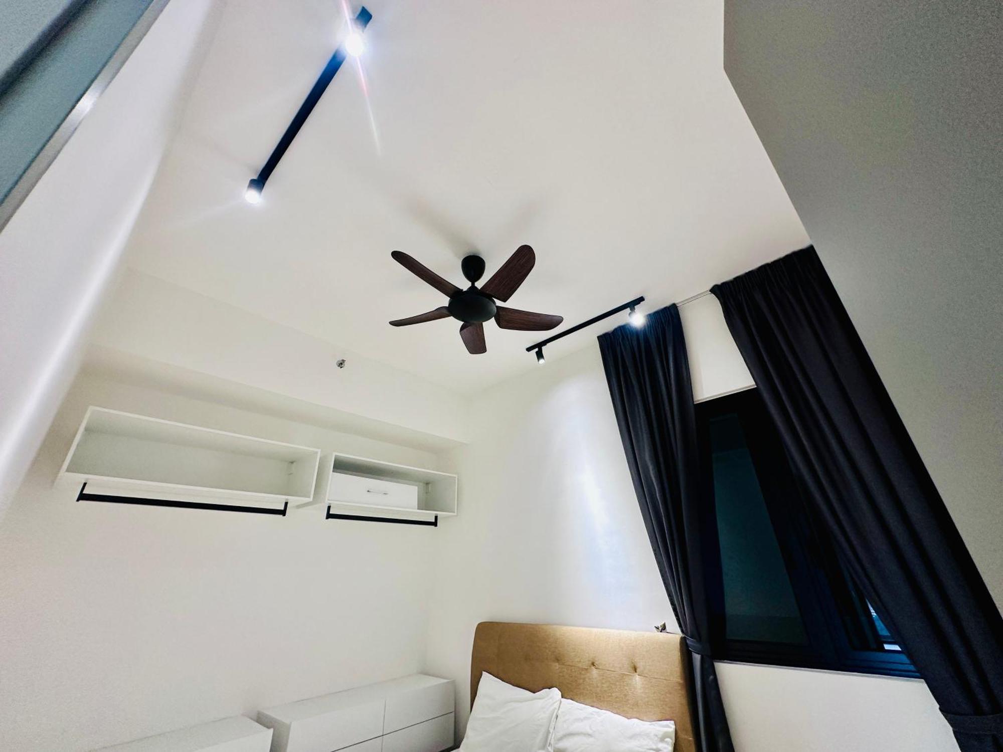 2br Luxury Rooftop Swimming Pook Homestay@georgetown@10pax - 无敌美景两房民宿 George Town